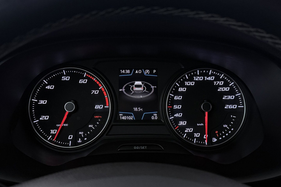 Seat Ateca 1.4 EcoTSI FR Business Intense (TREKHAAK, STOELVERWARMING, CRUISE CONTROL ADAPTIEF, NAVIGA