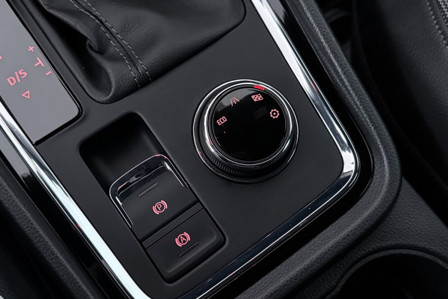 Seat Ateca 1.4 EcoTSI FR Business Intense (TREKHAAK, STOELVERWARMING, CRUISE CONTROL ADAPTIEF, NAVIGA