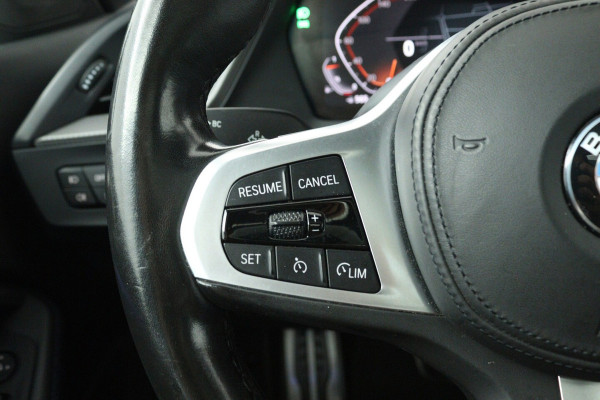 BMW 2 Serie Gran Coupé 218i Business Edition Plus (PANORAMADAK, CAMERA, SFEERVERLICHTING, STOELVERWARMING, PARKEE