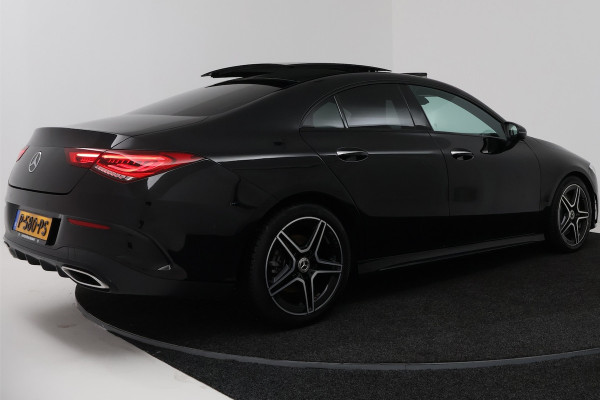 Mercedes-Benz CLA-Klasse 200 Business Solution AMG (PANORAMADAK, STOELVERWARMING, SFEERVERLICHTING, CAMERA, CRUISE