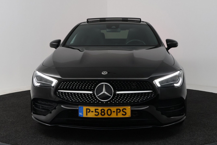 Mercedes-Benz CLA-Klasse 200 Business Solution AMG (PANORAMADAK, STOELVERWARMING, SFEERVERLICHTING, CAMERA, CRUISE