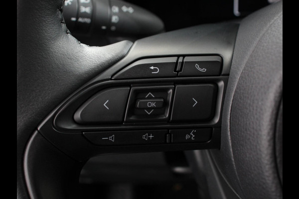 Toyota Yaris Cross 1.5 Hybrid 115 pk Automaat Style Comfort Navigatie Apple carplay/Android Auto Camera Dab Full Led Parkeer sensoren Climate Control Lichtmetalen velgen