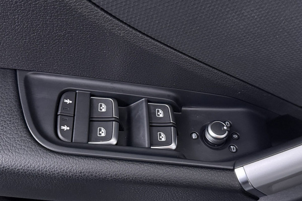 Audi Q2 35 TFSI Business Edition Automaat (DIGITALE COCKPIT, DEALER ONDERHOUDEN, LED, CLIMA)