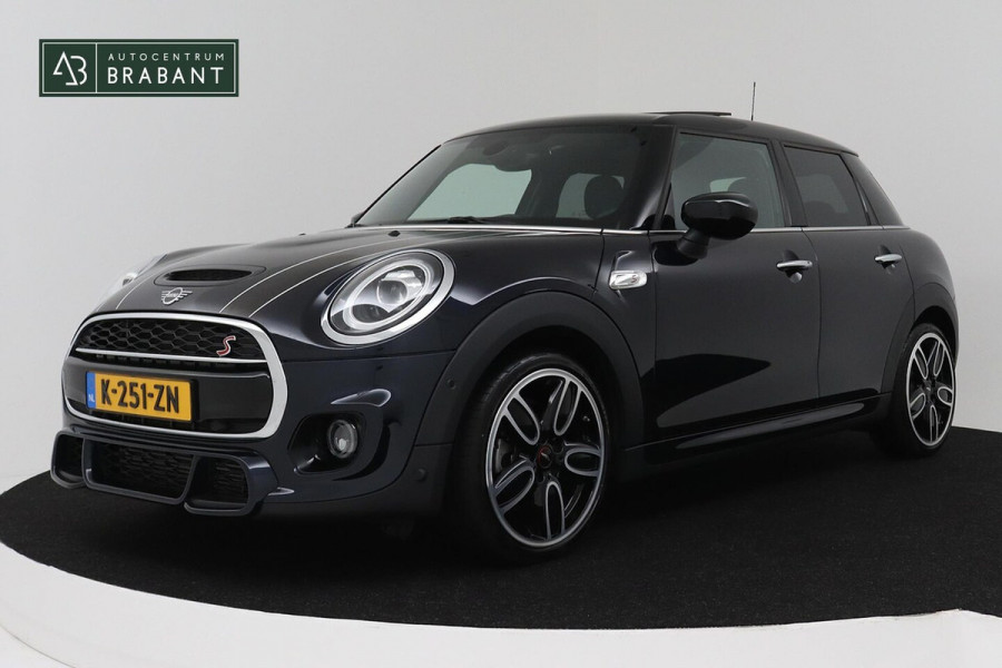MINI Cooper S 2.0 Chili JCW Pakket (PANORAMADAK, DEALER ONDERHOUDEN, HEAD-UP, CARPLAY, NAVIGATIE, STOELV
