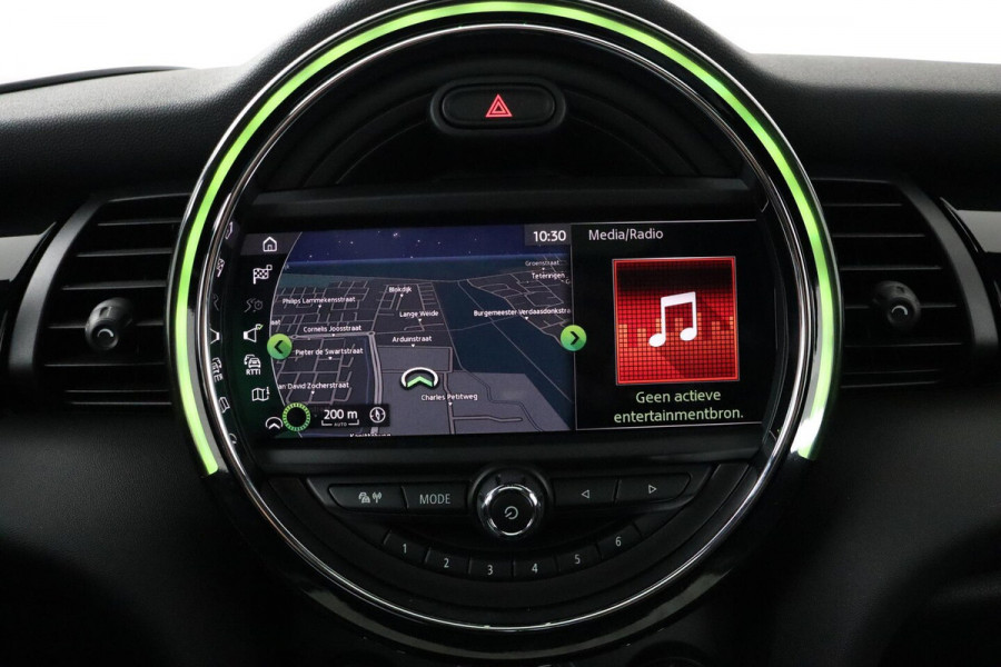 MINI Cooper S 2.0 Chili JCW Pakket (PANORAMADAK, DEALER ONDERHOUDEN, HEAD-UP, CARPLAY, NAVIGATIE, STOELV