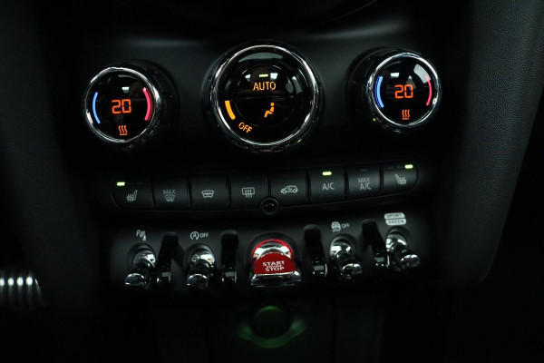 MINI Cooper S 2.0 Chili JCW Pakket (PANORAMADAK, DEALER ONDERHOUDEN, HEAD-UP, CARPLAY, NAVIGATIE, STOELV