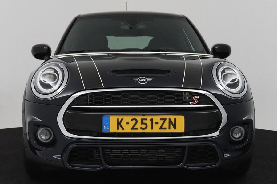 MINI Cooper S 2.0 Chili JCW Pakket (PANORAMADAK, DEALER ONDERHOUDEN, HEAD-UP, CARPLAY, NAVIGATIE, STOELV