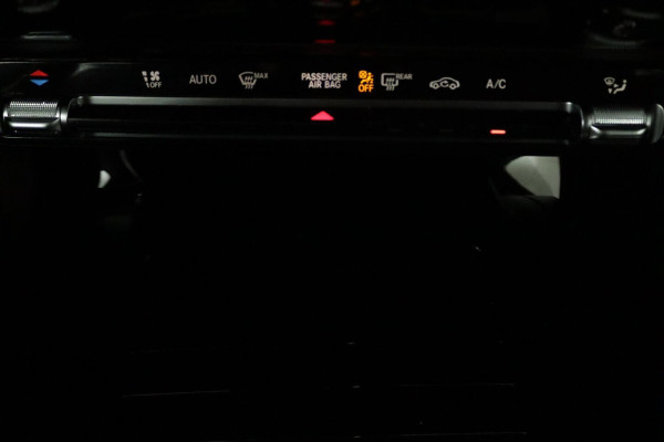 Mercedes-Benz A-Klasse 180 Business Solution (NAVIGATIE, CAMERA, STOELVERWARMING, CRUISE, PDC, NL-AUTO, GOED ONDE