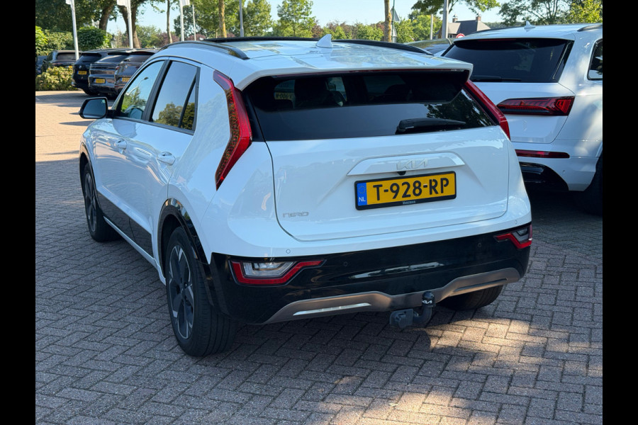 Kia Niro EV DynamicPlusLine 64.8 kWh / SoH 98,2% / Trekhaak / Schuifdak / Leder / Keyless / Harman Kardon / 17'' / Stoel+Stuurverwarming / Dodehoek / DAB / ACC