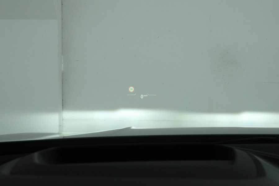 BMW 1-serie M135i xDrive High Executive Edition Head Up Display, Automaat, Panorama Dak!