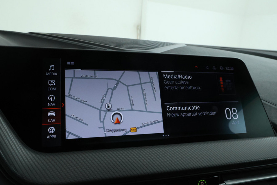 BMW 1-serie M135i xDrive High Executive Edition Head Up Display, Automaat, Panorama Dak!