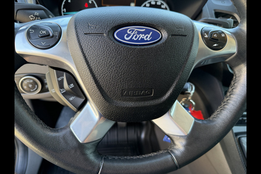 Ford Transit Connect 1.5 EcoBlue 100pk L2 Trend / distributie riem compleet vervangen / lease vanaf € 201 / vaste prijs rijklaar € 11.950 ex btw / bpm vrij / euro 6 / zwart metallic / trekhaak !