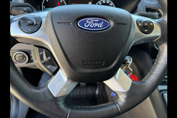 Ford Transit Connect 1.5 EcoBlue 100pk L2 Trend / distributie riem compleet vervangen / lease vanaf € 201 / vaste prijs rijklaar € 11.950 ex btw / bpm vrij / euro 6 / zwart metallic / trekhaak !