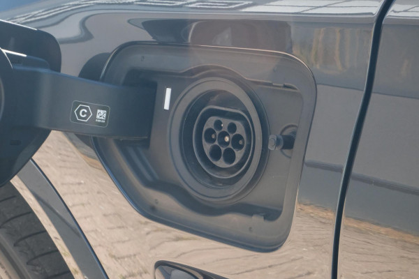 BMW X3 xDrive30e M Sport 292 PK | Elektrische trekhaak | Stoelverwarming | 360 graden camera | Keyless entry | Elektrische achterklep | Sportstoelen | Geheugenstoel | Led koplampen | Dab | Hifi | Bmw Live Cockpit Professional