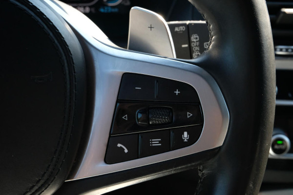BMW X3 xDrive30e M Sport 292 PK | Elektrische trekhaak | Stoelverwarming | 360 graden camera | Keyless entry | Elektrische achterklep | Sportstoelen | Geheugenstoel | Led koplampen | Dab | Hifi | Bmw Live Cockpit Professional