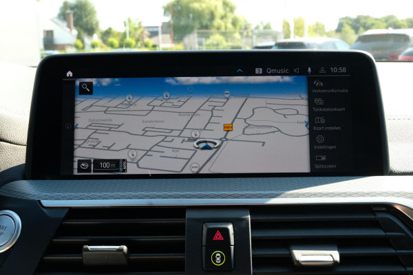 BMW X3 xDrive30e M Sport 292 PK | Elektrische trekhaak | Stoelverwarming | 360 graden camera | Keyless entry | Elektrische achterklep | Sportstoelen | Geheugenstoel | Led koplampen | Dab | Hifi | Bmw Live Cockpit Professional