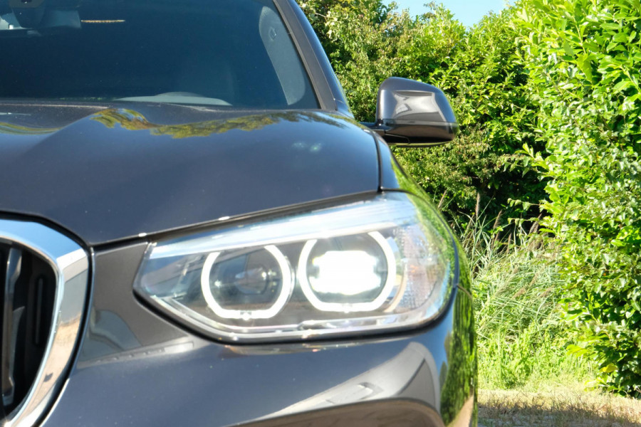 BMW X3 xDrive30e M Sport 292 PK | Elektrische trekhaak | Stoelverwarming | 360 graden camera | Keyless entry | Elektrische achterklep | Sportstoelen | Geheugenstoel | Led koplampen | Dab | Hifi | Bmw Live Cockpit Professional