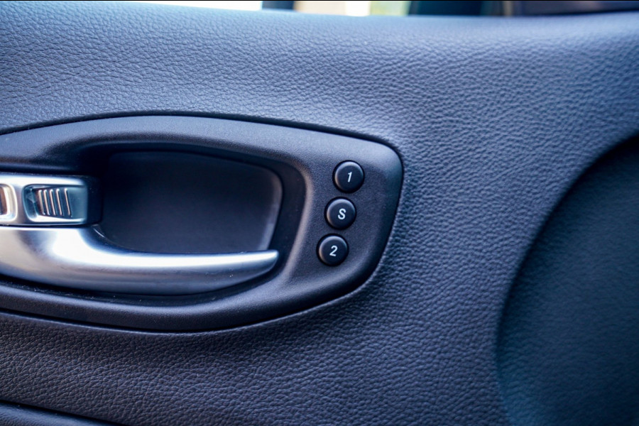 Jeep Compass 1.3T Limited | Automaat | Stoelverwarming | Luxe Leder | Park Assit | Climatronic | Camera | 1e eigenaar | Dealer ond