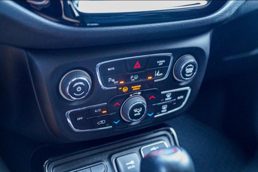 Jeep Compass 1.3T Limited | Automaat | Stoelverwarming | Luxe Leder | Park Assit | Climatronic | Camera | 1e eigenaar | Dealer ond