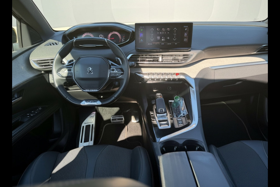 Peugeot 5008 1.2 PureTech AUTOMAAT GT, 7 persoons,panoramadak, Black edition, vele opties, 1 e eigenaar, NL auto met nap