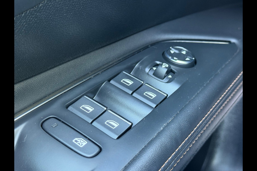 Peugeot 5008 1.2 PureTech AUTOMAAT GT, 7 persoons,panoramadak, Black edition, vele opties, 1 e eigenaar, NL auto met nap