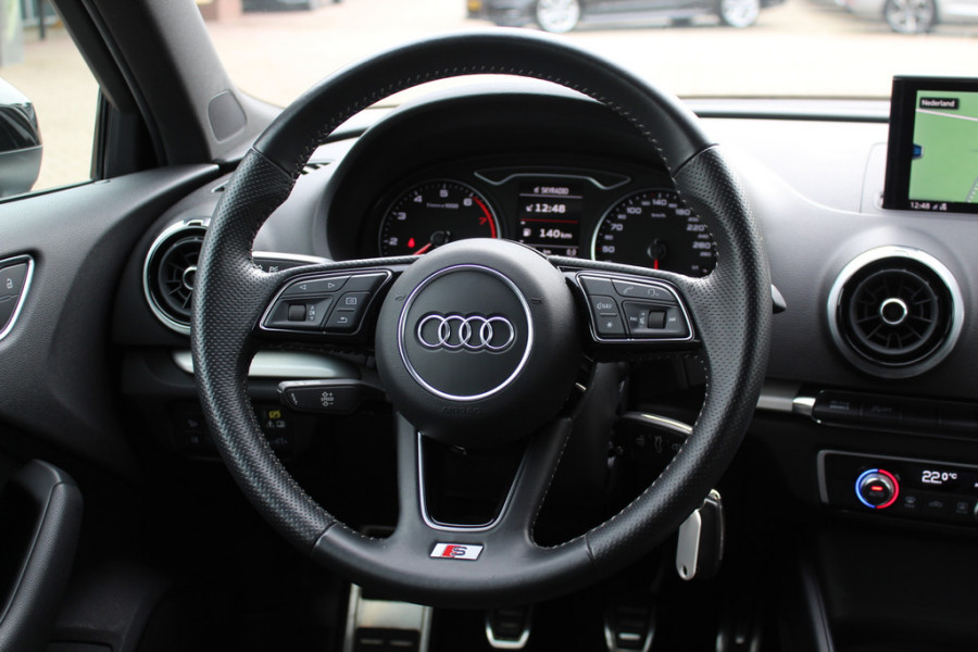 Audi A3 Sportback 1.0 TFSI Sport S Line Edition / Trekhaak / Navigatie / Parkeerhulp achter / Sportstoelen / Cruise Control / LED Koplampen