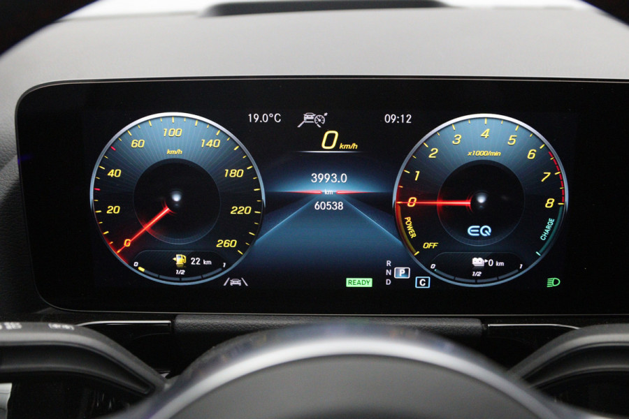 Mercedes-Benz GLA 250 e 218 PK AMG Line PHEV, Trekhaak, Adap. Cruise Control, Head-Up, 360 Camera