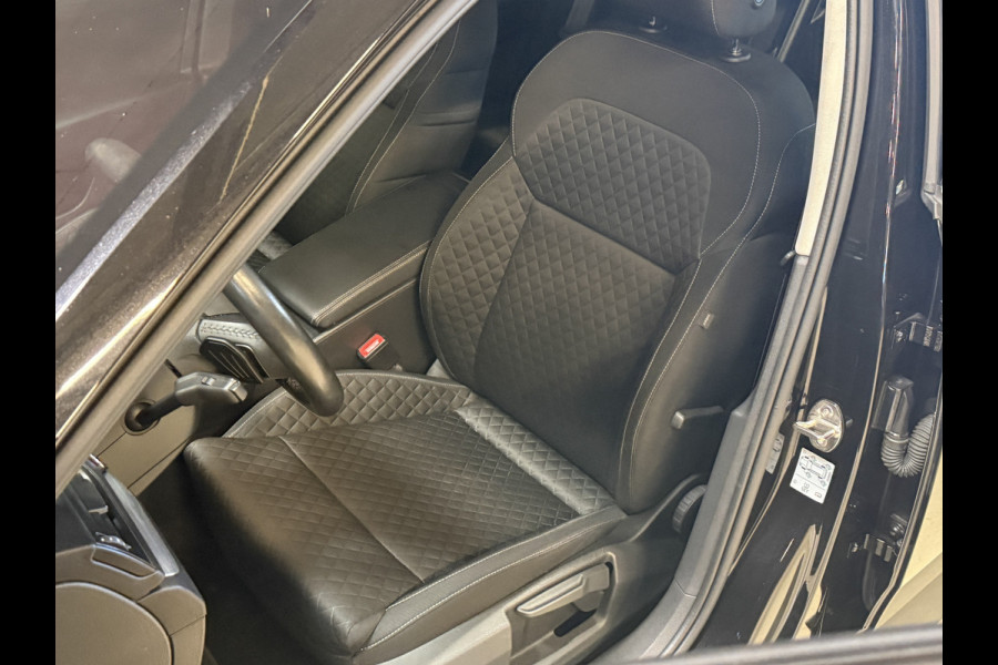 Škoda Superb Combi 1.4 TSI iV Business Edition Plus | Trekhaak | Apple Carplay