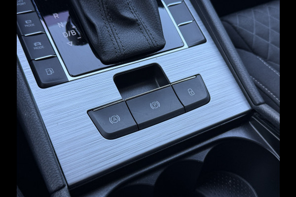 Škoda Superb Combi 1.4 TSI iV Business Edition Plus | Trekhaak | Apple Carplay