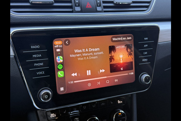 Škoda Superb Combi 1.4 TSI iV Business Edition Plus | Trekhaak | Apple Carplay