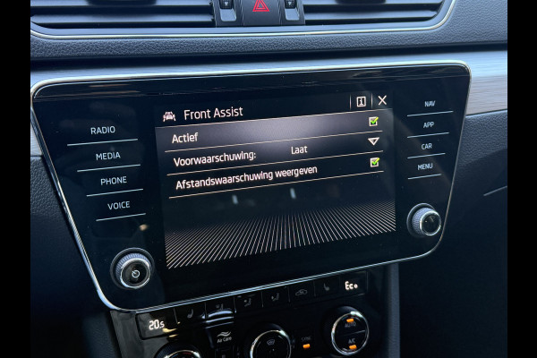 Škoda Superb Combi 1.4 TSI iV Business Edition Plus | Trekhaak | Apple Carplay