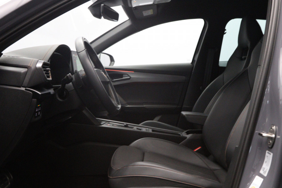 CUPRA Formentor 1.4 e-Hybrid 245 PK VZ Copper Edition PHEV, Camera, Adap. Cruise Control, Winterpakket
