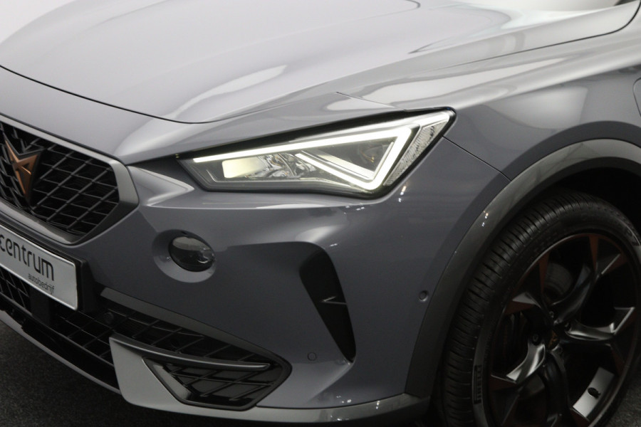 CUPRA Formentor 1.4 e-Hybrid 245 PK VZ Copper Edition PHEV, Camera, Adap. Cruise Control, Winterpakket