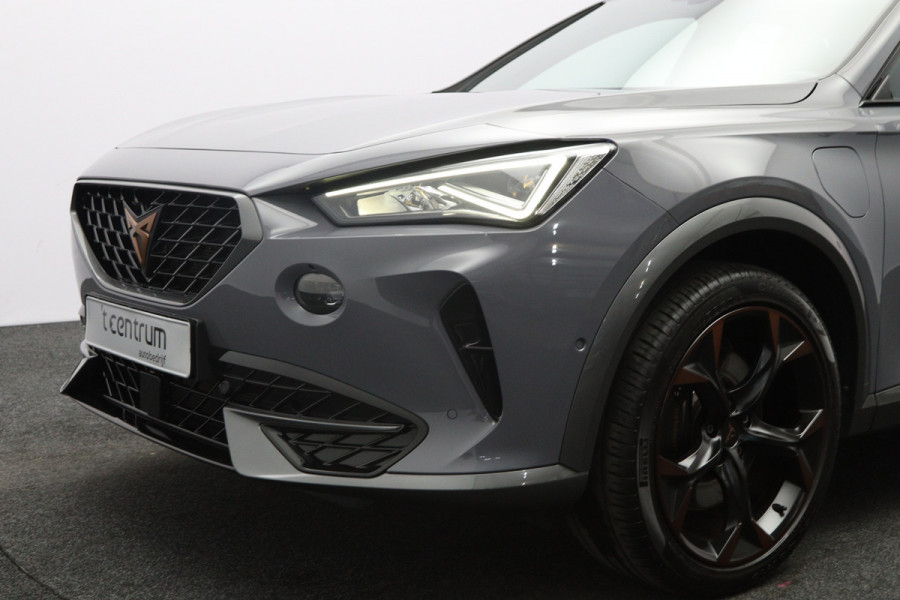 CUPRA Formentor 1.4 e-Hybrid 245 PK VZ Copper Edition PHEV, Camera, Adap. Cruise Control, Winterpakket