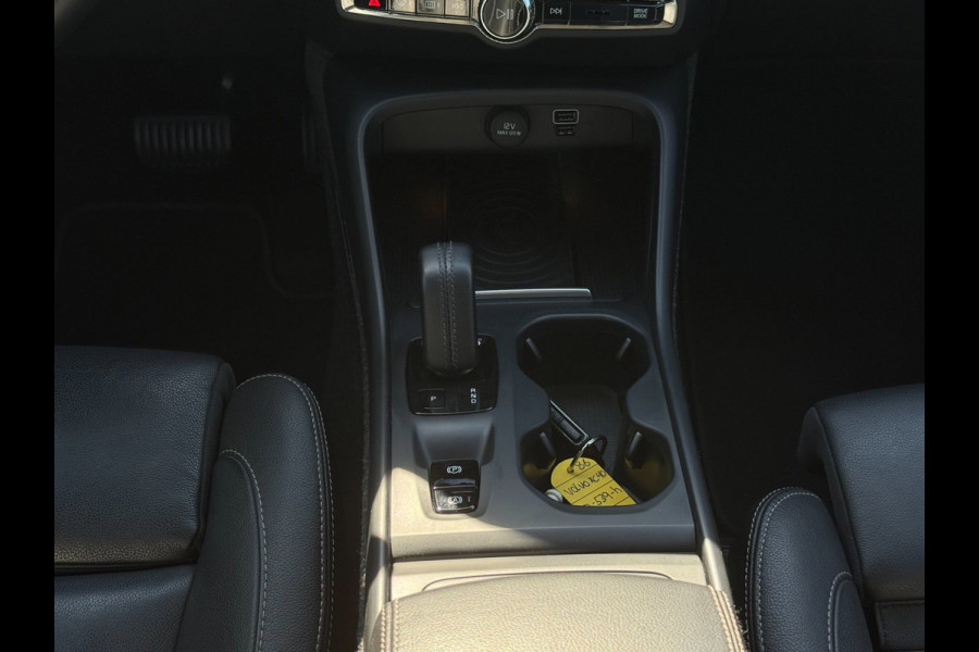 Volvo XC40 2.0 T4 Inscription | PDC | Camera | Carplay | Harman/Kardon |