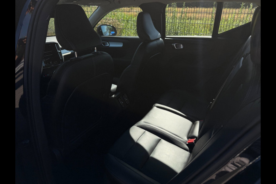 Volvo XC40 2.0 T4 Inscription | PDC | Camera | Carplay | Harman/Kardon |