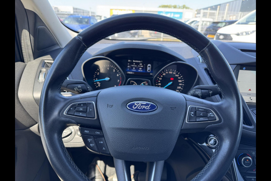 Ford Kuga 1.5 EcoBoost Titanium | Wegklapbare Trekhaak | Stoelverwarming | Cruise Control | Navigatie | Parkeersensoren |