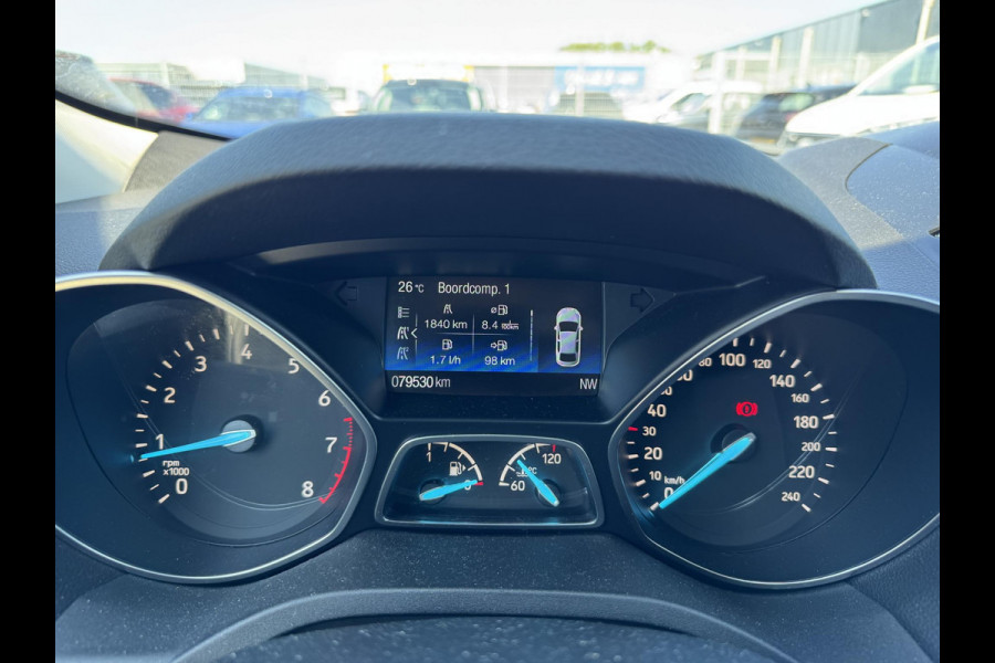 Ford Kuga 1.5 EcoBoost Titanium | Wegklapbare Trekhaak | Stoelverwarming | Cruise Control | Navigatie | Parkeersensoren |
