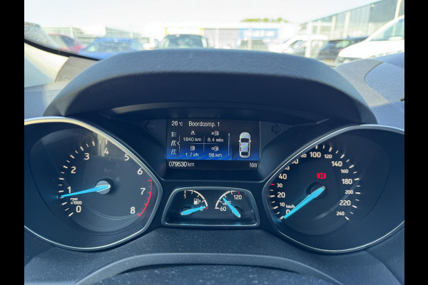 Ford Kuga 1.5 EcoBoost Titanium | Wegklapbare Trekhaak | Stoelverwarming | Cruise Control | Navigatie | Parkeersensoren |