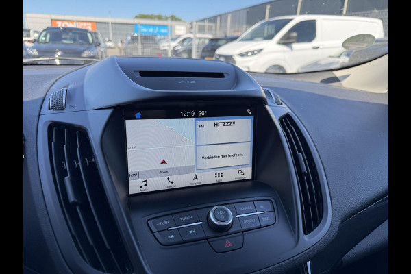 Ford Kuga 1.5 EcoBoost Titanium | Wegklapbare Trekhaak | Stoelverwarming | Cruise Control | Navigatie | Parkeersensoren |