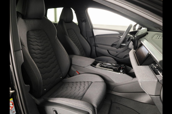 Audi A6 Sportback e-tron S edition e-tron 83 kWh 286 pk Adverteren per december 2026 | Techniekpakket plus | Privacy glas | MMI-bijrijdersscherm | 20'' LM velgen |