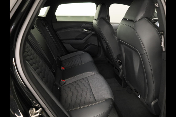 Audi A6 Sportback e-tron S edition e-tron 83 kWh 286 pk Adverteren per december 2026 | Techniekpakket plus | Privacy glas | MMI-bijrijdersscherm | 20'' LM velgen |