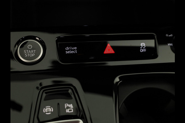 Audi A6 Sportback e-tron S edition e-tron 83 kWh 286 pk Adverteren per december 2026 | Techniekpakket plus | Privacy glas | MMI-bijrijdersscherm | 20'' LM velgen |