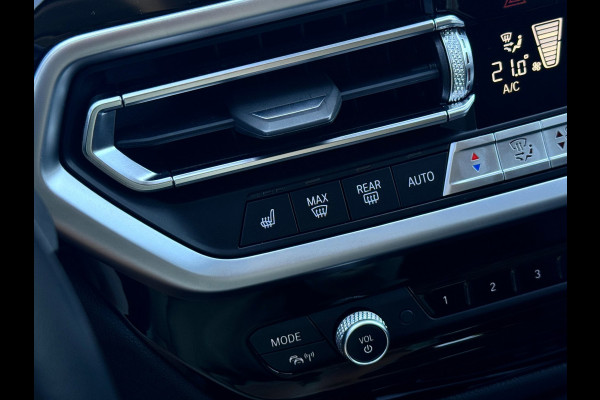 BMW X3 XDrive30e | NIeuw model | Trekhaak | LED | Keyless | 360 camera | Stoelverwarming | 1e eigenaar