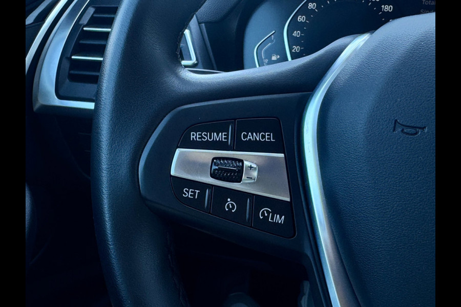 BMW X3 XDrive30e | NIeuw model | Trekhaak | LED | Keyless | 360 camera | Stoelverwarming | 1e eigenaar
