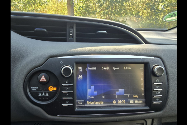 Toyota Yaris 1.5 VVT-i Active | 2E EIGENAAR | 3/6 OF 12 MND GARANTIE | CAMERA | AIRCO | NW APK |