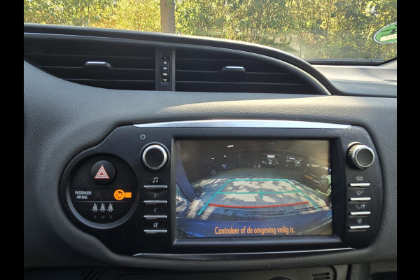 Toyota Yaris 1.5 VVT-i Active | 2E EIGENAAR | 3/6 OF 12 MND GARANTIE | CAMERA | AIRCO | NW APK |