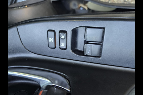 Toyota Yaris 1.5 VVT-i Active | 2E EIGENAAR | 3/6 OF 12 MND GARANTIE | CAMERA | AIRCO | NW APK |