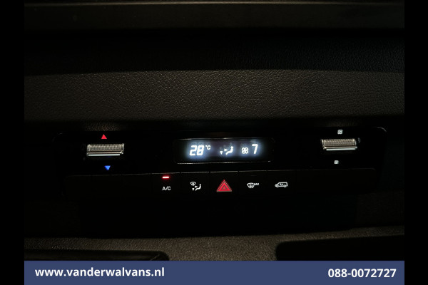 Mercedes-Benz Sprinter 317 CDI 170pk L3H2 Euro6 Airco | Camera | Navigatie | Cruisecontrol Parkeersensoren, Bijrijdersbank