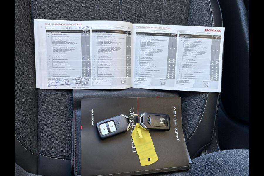 Honda Jazz 1.5 e:HEV Elegance | Stoelverwarming | Cruise control Adaptief | Camera | Android auto/Apple carplay |